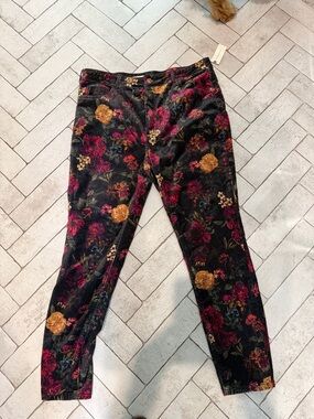 Pilcro Black Floral Velvet Skinny Jeans with Burgundy & Gold Flowers